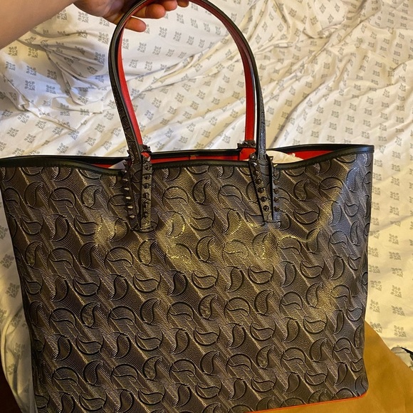 Christian Louboutin Cabata large Tote Bag with pouch - Picture 4 of 17